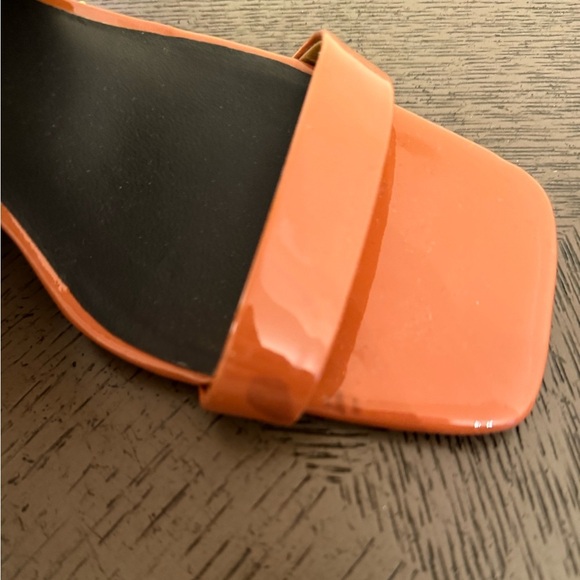 VIA SPIGA Women's Forte Block Heel Sandal size 9.5, is a salmon color - Picture 6 of 7